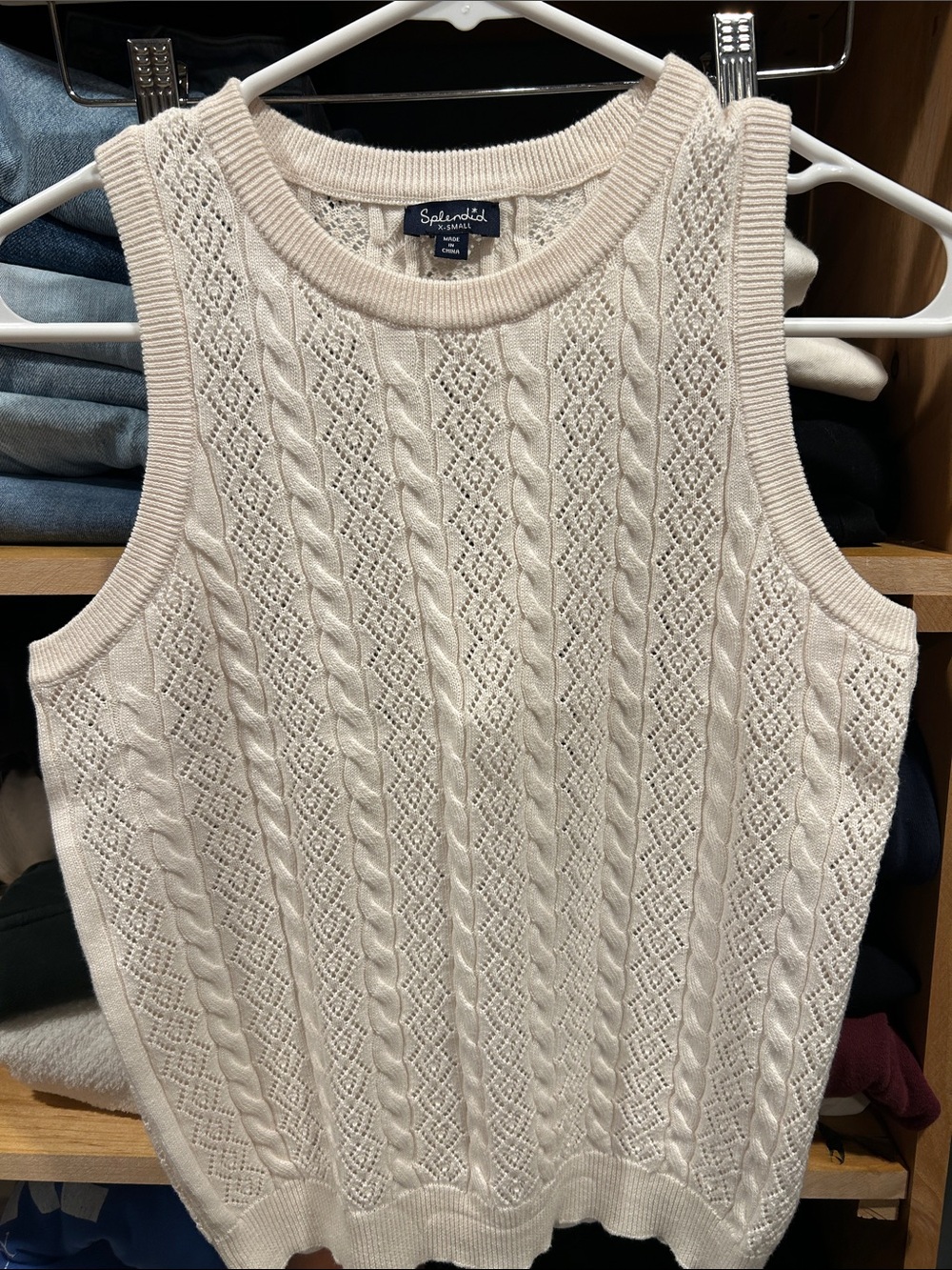 Splendid Cream Cable-Knit Crewneck Sweater Vest